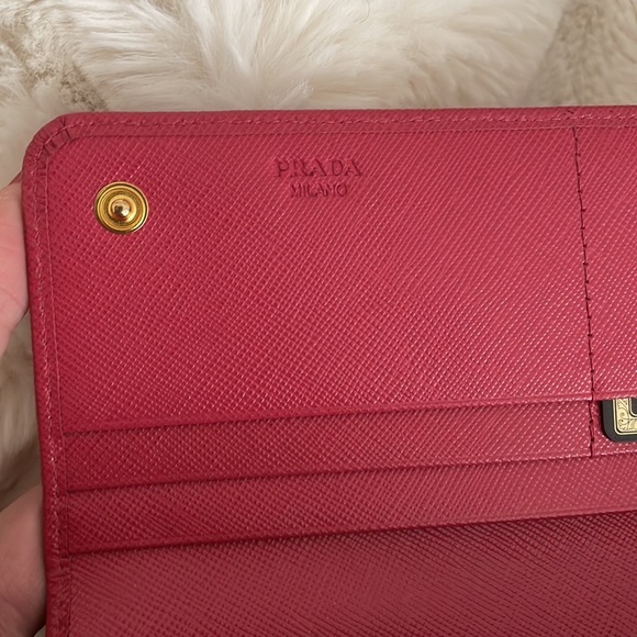 💕 AUTHENTIC PRADA rose pink gold large wallet - Picture 10 of 15
